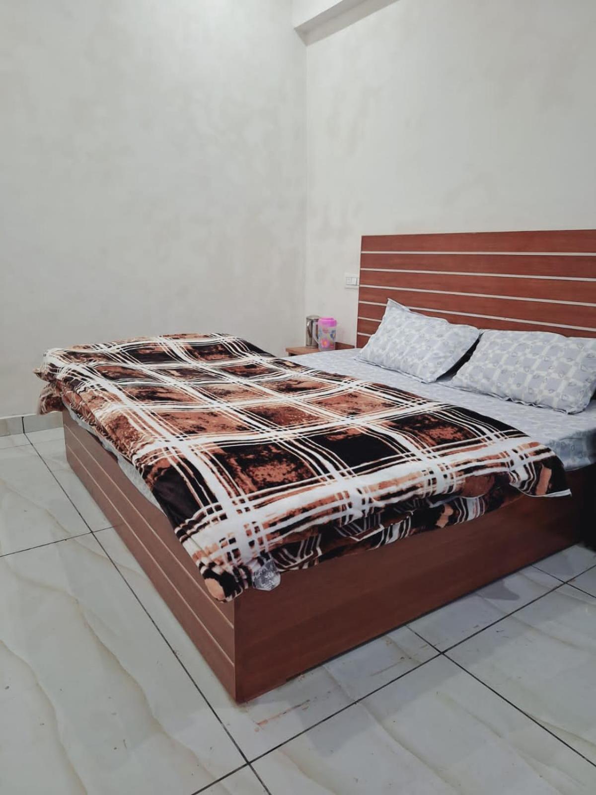 Chandarshila Hike Homestay Ukhimath Esterno foto