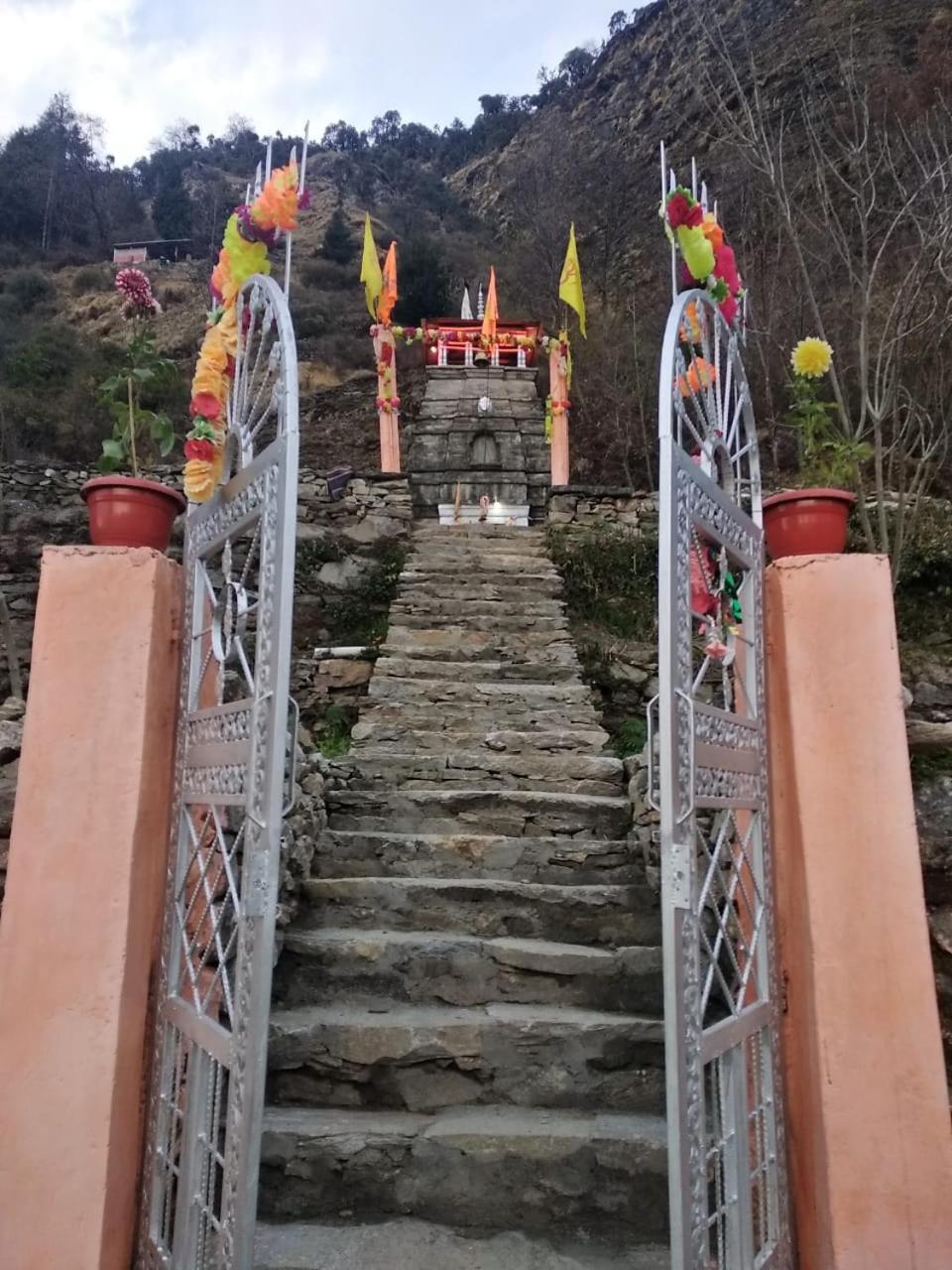 Chandarshila Hike Homestay Ukhimath Esterno foto